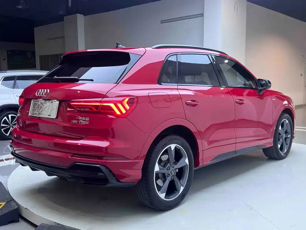 Audi Q3 2021 из CN, фото 6