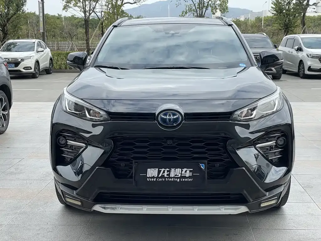 Toyota Wildlander 2023 из CN, фото 2