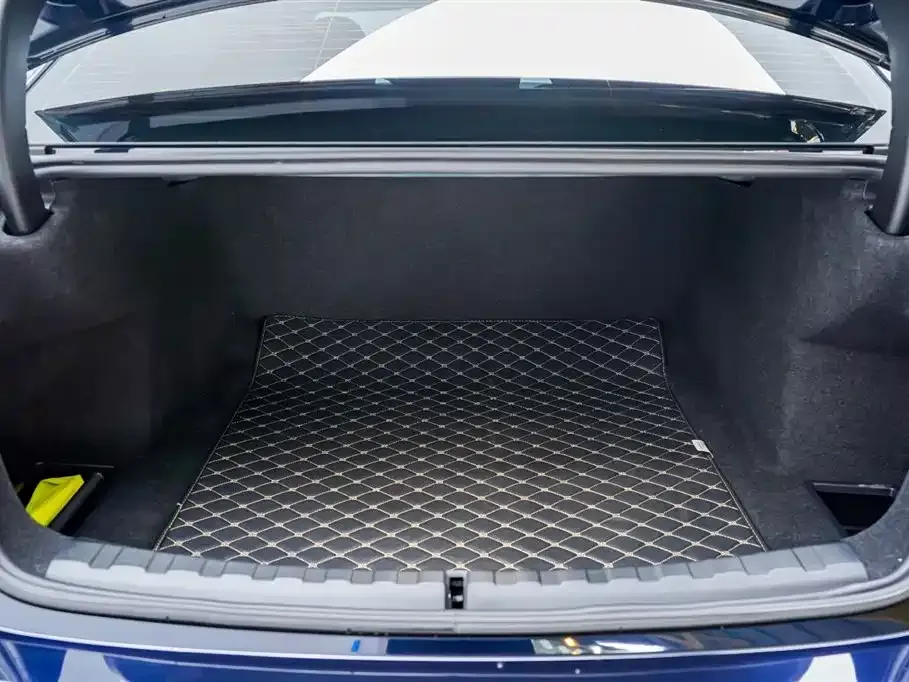 BMW 3 Series 2025 из CN, фото 9