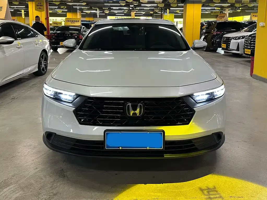 Honda Accord — фото 3