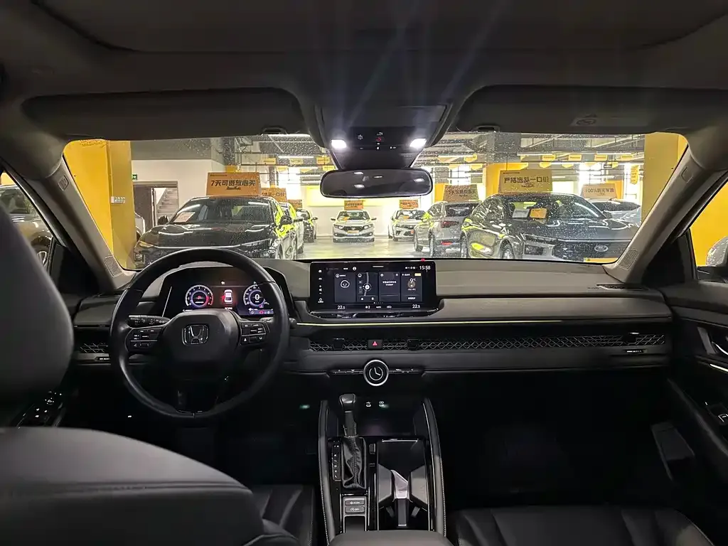 Honda Accord — фото 4