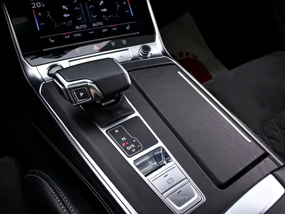 Audi A6L 2023 из CN, фото 8