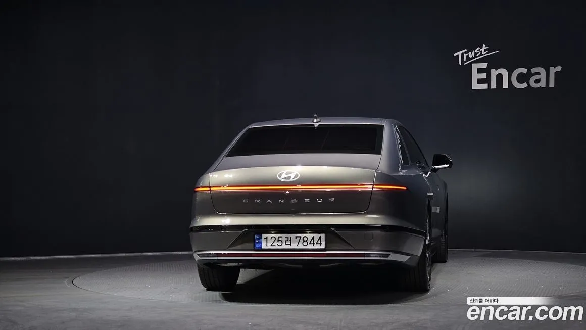 Hyundai Grandeur 2023 из KR, фото 2