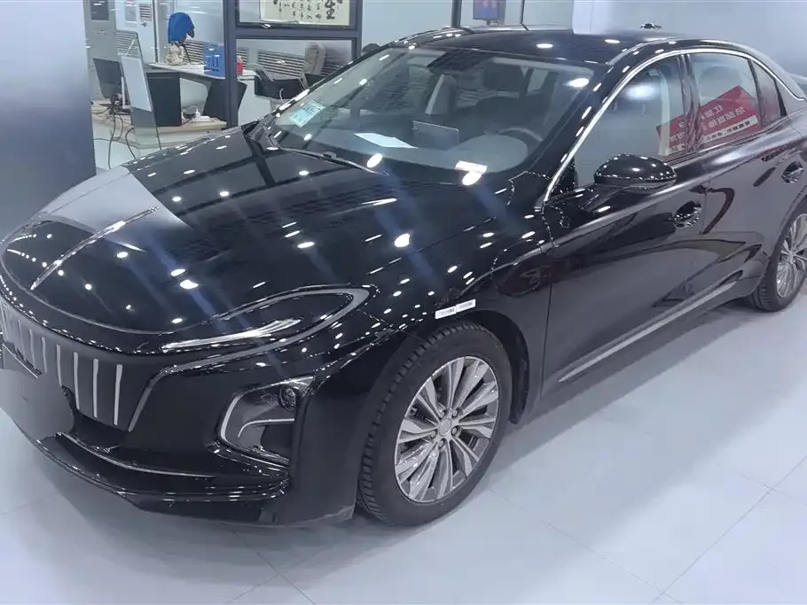 Hongqi E-QM5 2024 из CN, фото 1