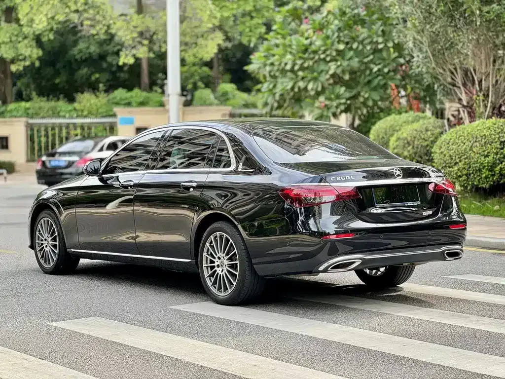 Mercedes-Benz E-Class 2022 из CN, фото 8