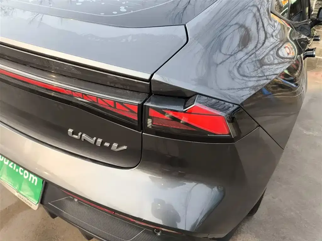 Changan UNI-V 2023 из CN, фото 5