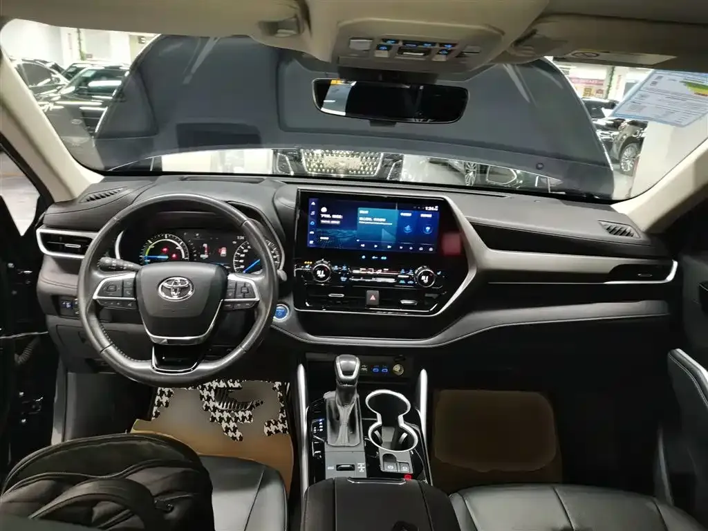 Toyota Highlander 2022 из CN, фото 2