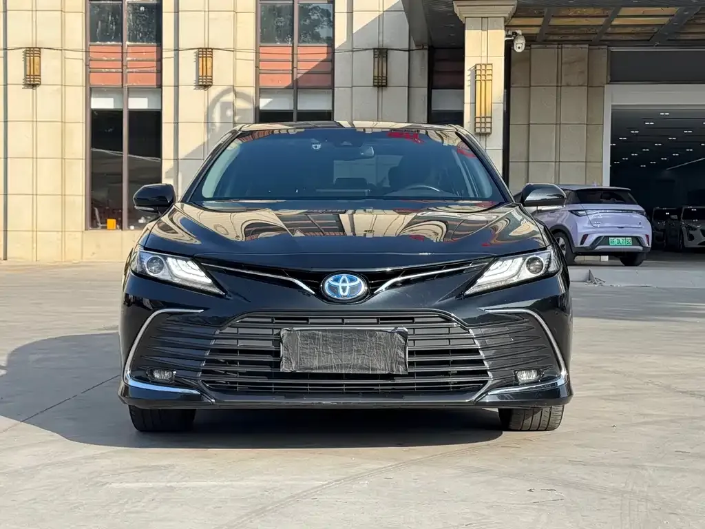 Toyota Camry 2023 из CN, фото 5
