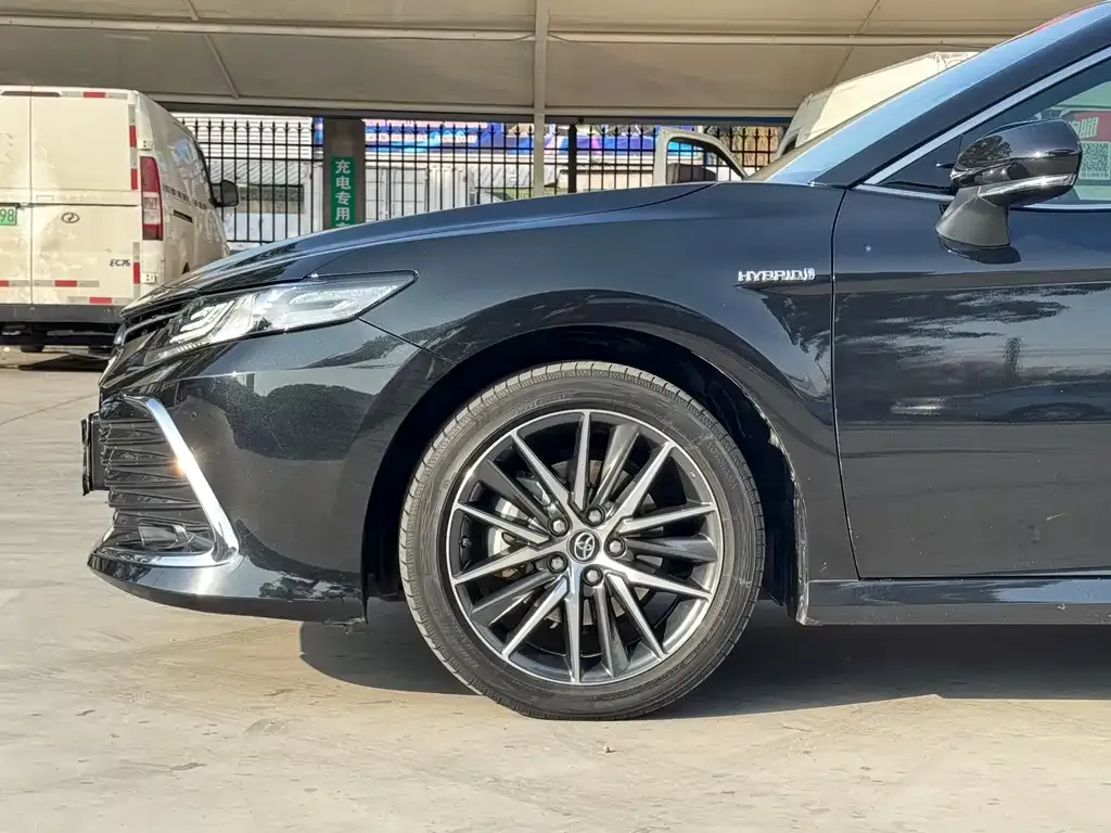 Toyota Camry 2023 из CN, фото 7