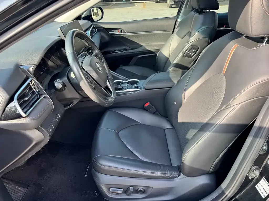 Toyota Camry 2023 из CN, фото 8