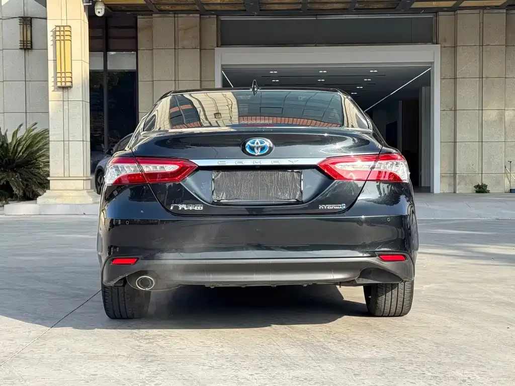 Toyota Camry 2023 из CN, фото 4