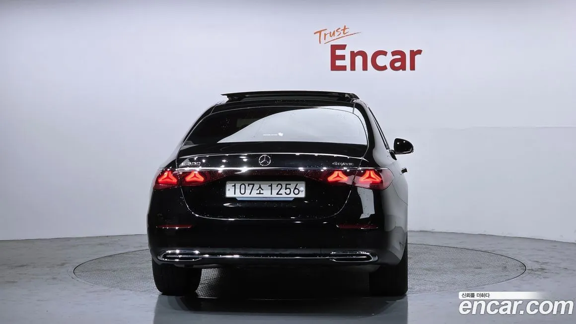 Mercedes-Benz E-Class 2024 из KR, фото 4