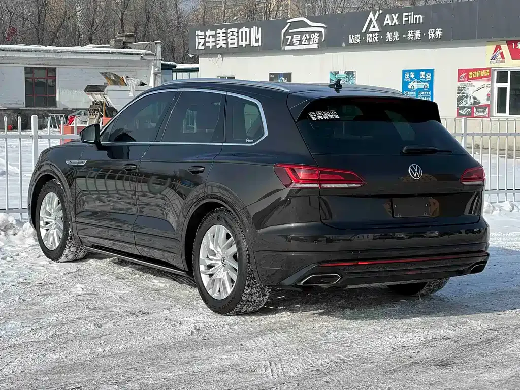 Volkswagen Touareg 2021 из CN, фото 10
