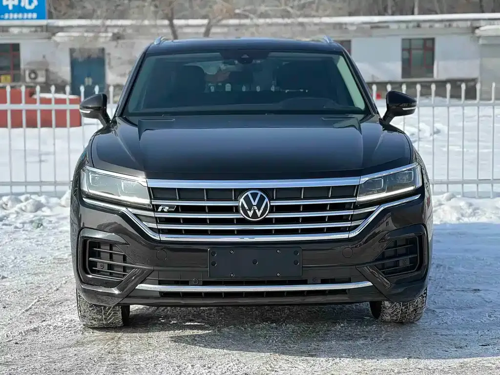 Volkswagen Touareg 2021 из CN, фото 2