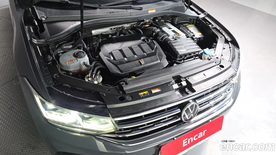 Volkswagen Tiguan 2021 из KR, фото 10