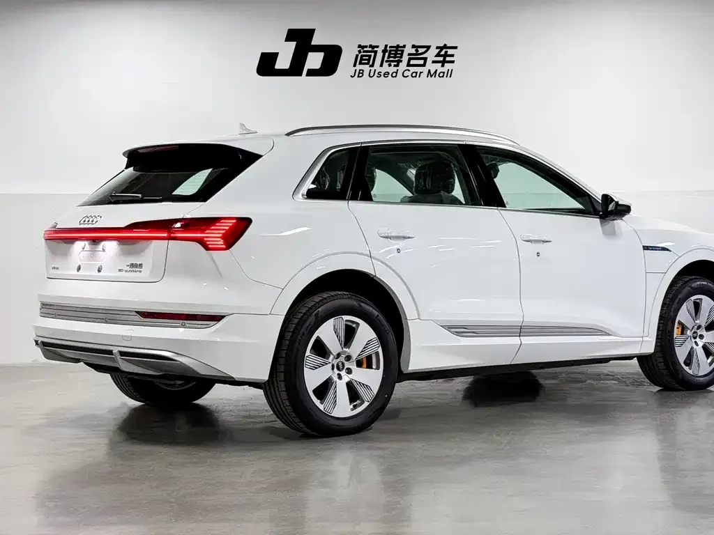 Audi e-tron 2026 из CN, фото 10