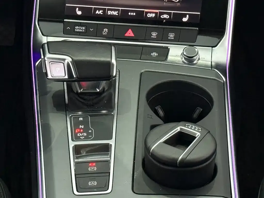 Audi A7 2021 из CN, фото 8