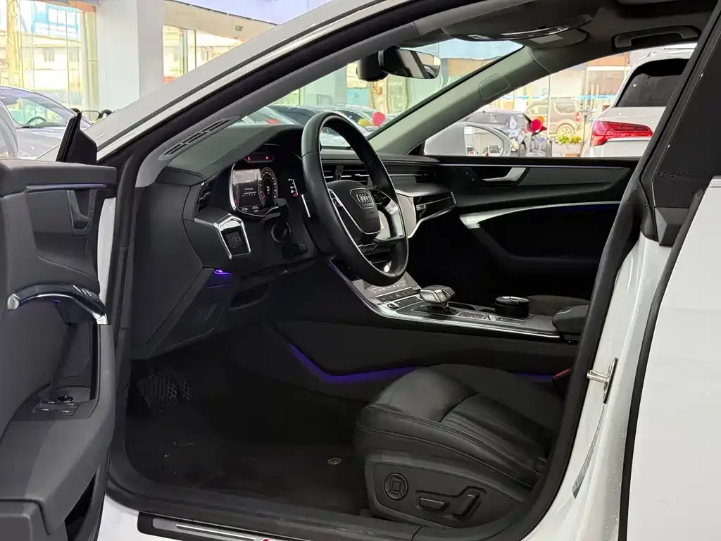 Audi A7 2021 из CN, фото 5