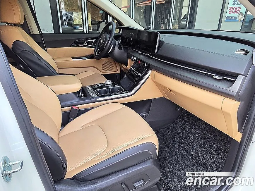 Kia Carnival — фото 10