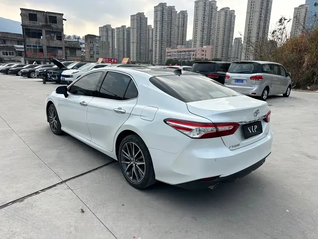 Toyota Camry 2023 из CN, фото 10