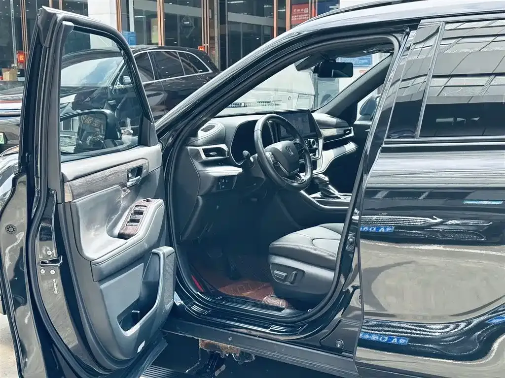 Toyota Crown Kluger 2024 из CN, фото 3