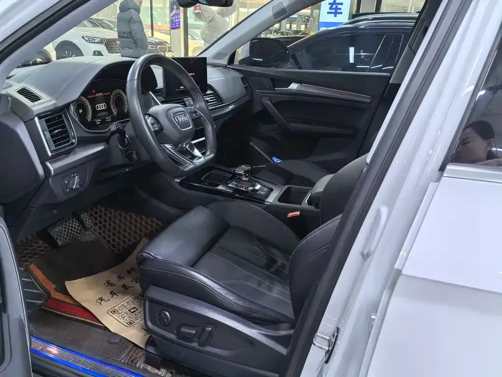 Audi Q5L 2022 из CN, фото 7