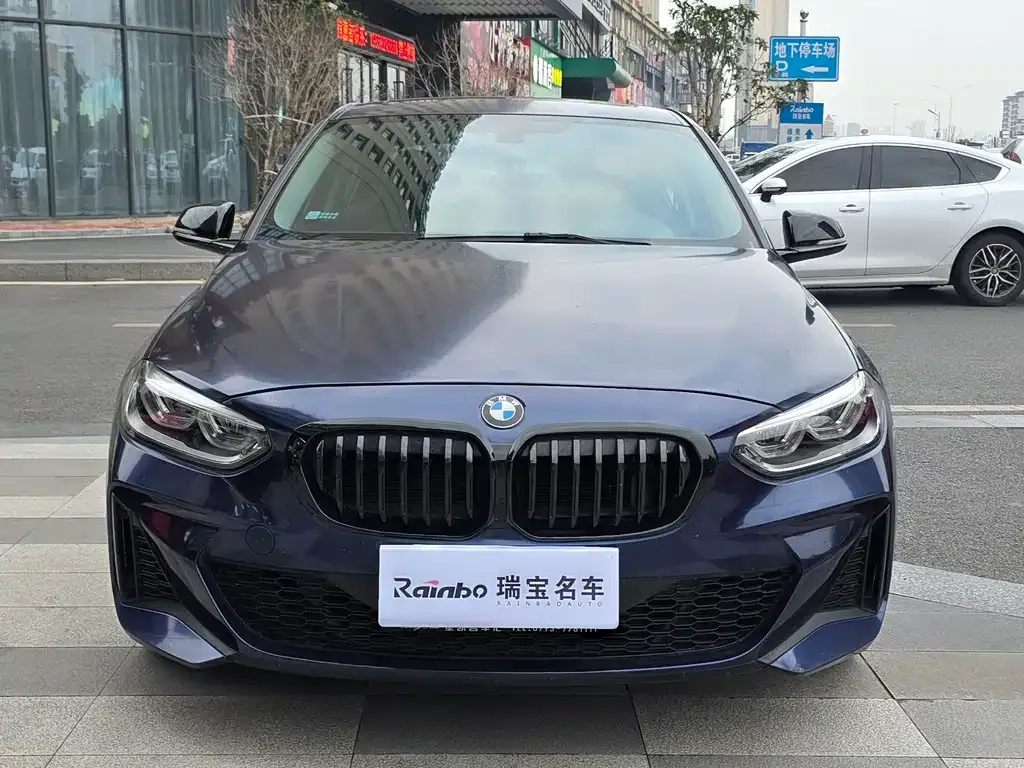BMW 1 Series 2021 из CN, фото 9