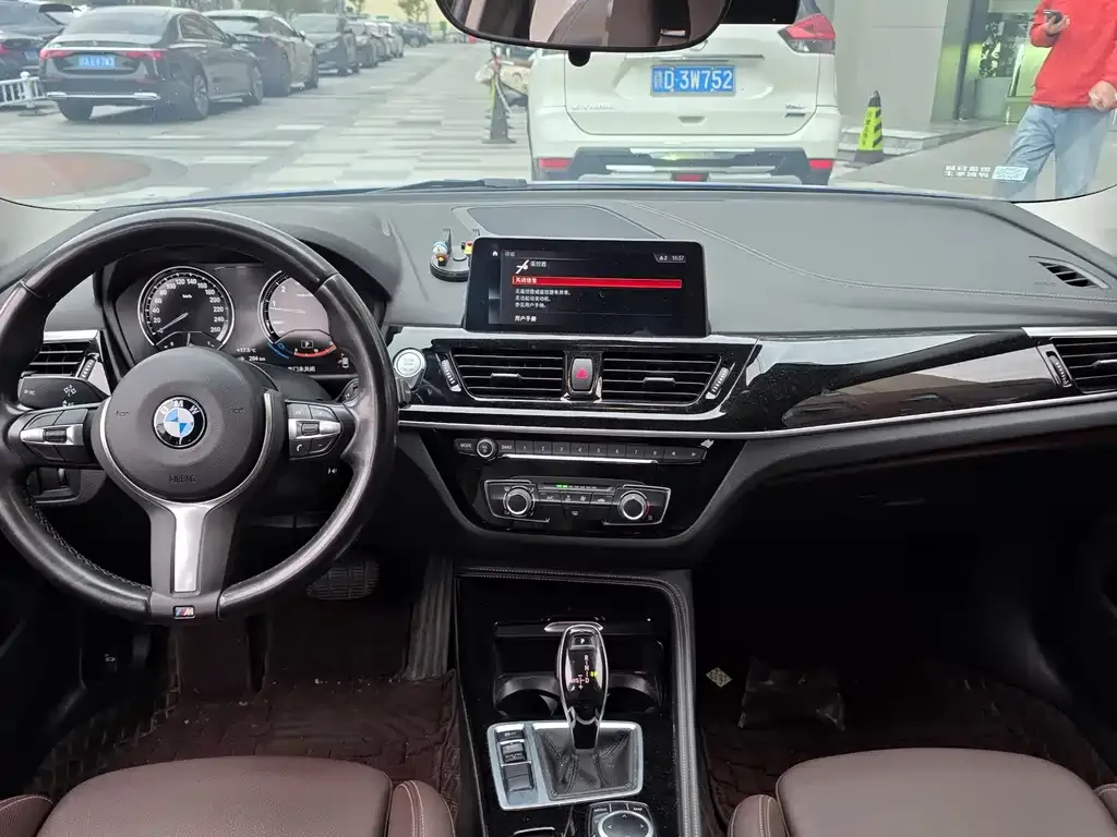 BMW 1 Series 2021 из CN, фото 2