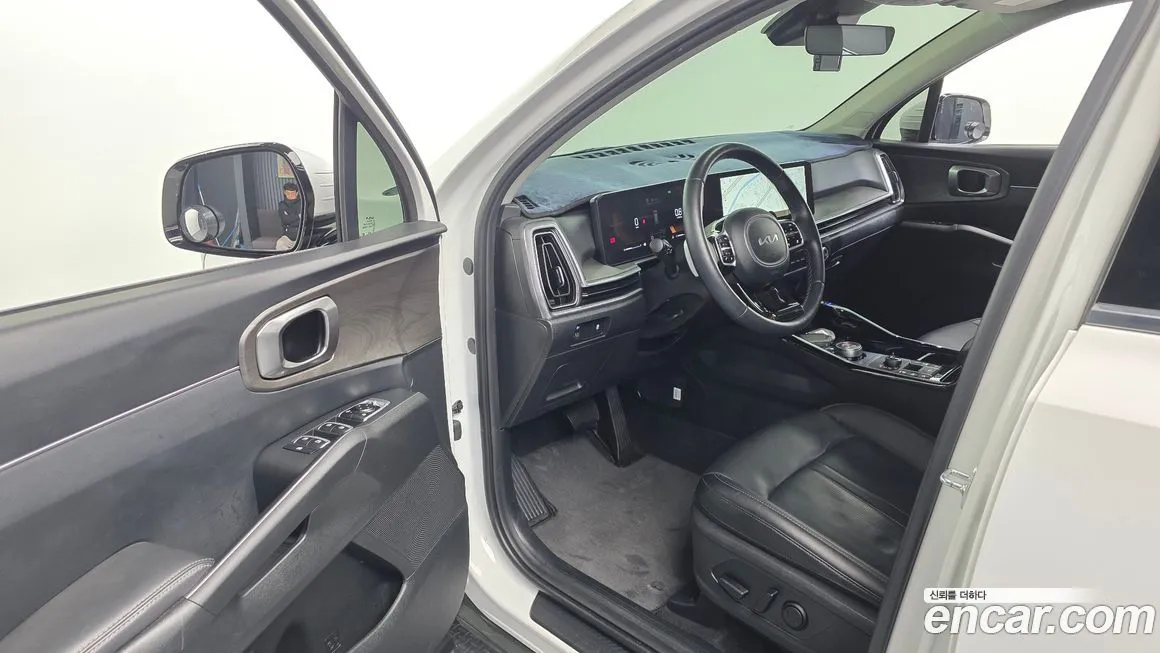Kia Sorento — фото 10