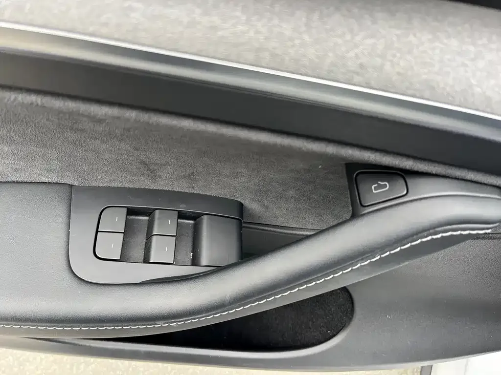 Tesla Model Y 2023 из CN, фото 6
