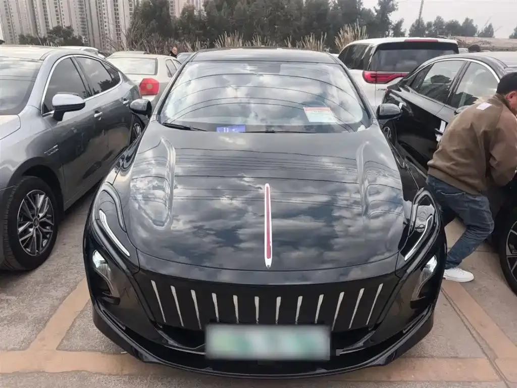 Hongqi E-QM5 2024 из CN, фото 4
