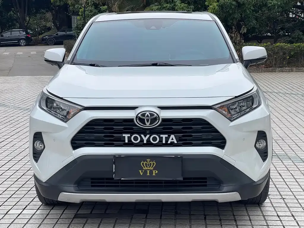 Toyota RAV4 2023 из CN, фото 6