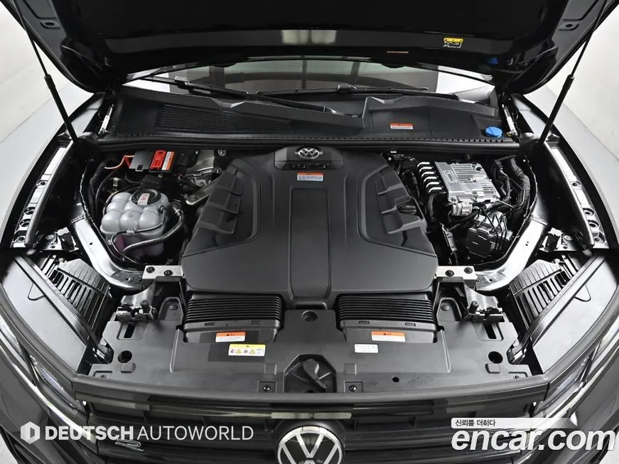 Volkswagen Touareg 2023 из KR, фото 8