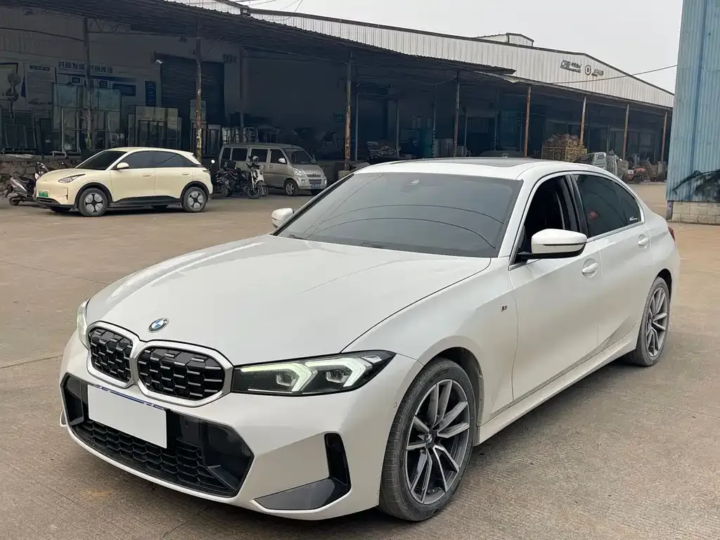 BMW 3 Series 2024 из CN, фото 1