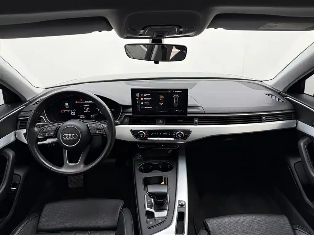 Audi A4L 2022 из CN, фото 3
