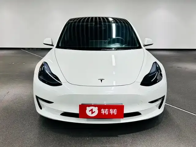 Tesla Model 3 — фото 3