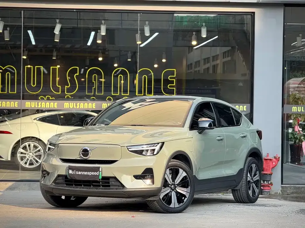Volvo C40 2023 из CN, фото 1
