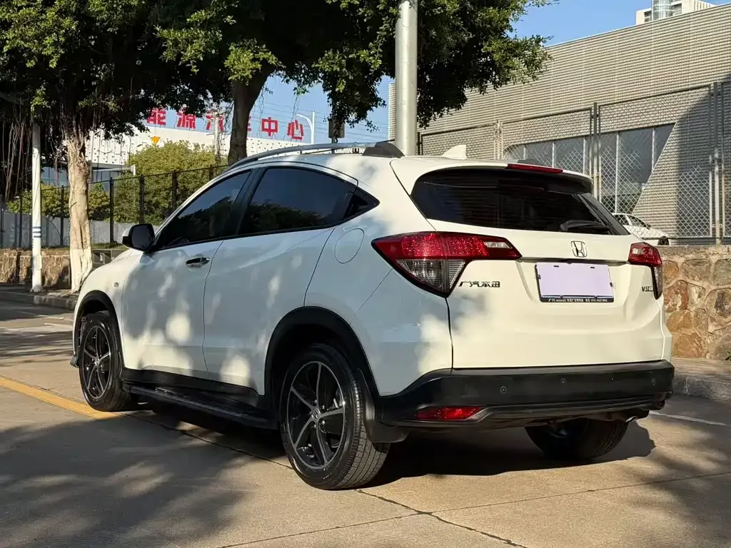 Honda Vezel 2021 из CN, фото 8