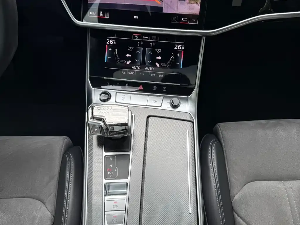 Audi A6L 2023 из CN, фото 2