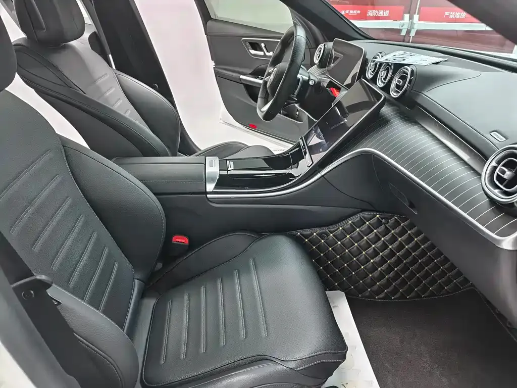 Mercedes-Benz C-Class 2023 из CN, фото 4