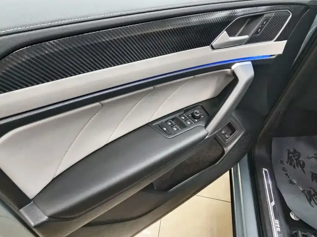 Volkswagen GTE PHEV 2023 из CN, фото 3
