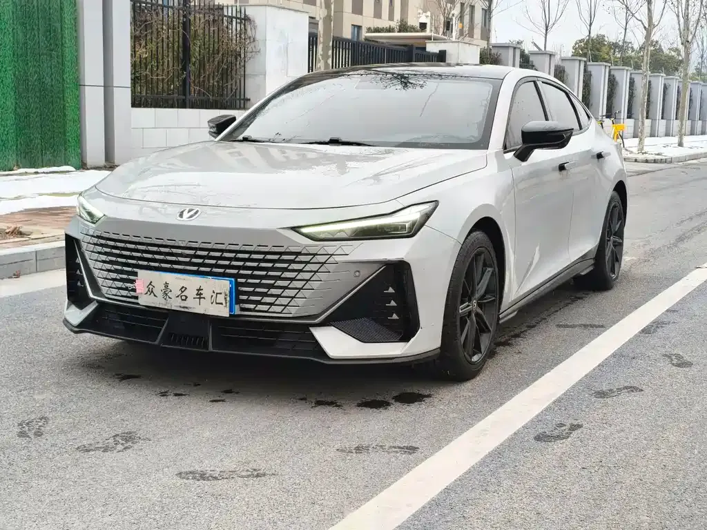 Changan UNI-V 2023 из CN, фото 1