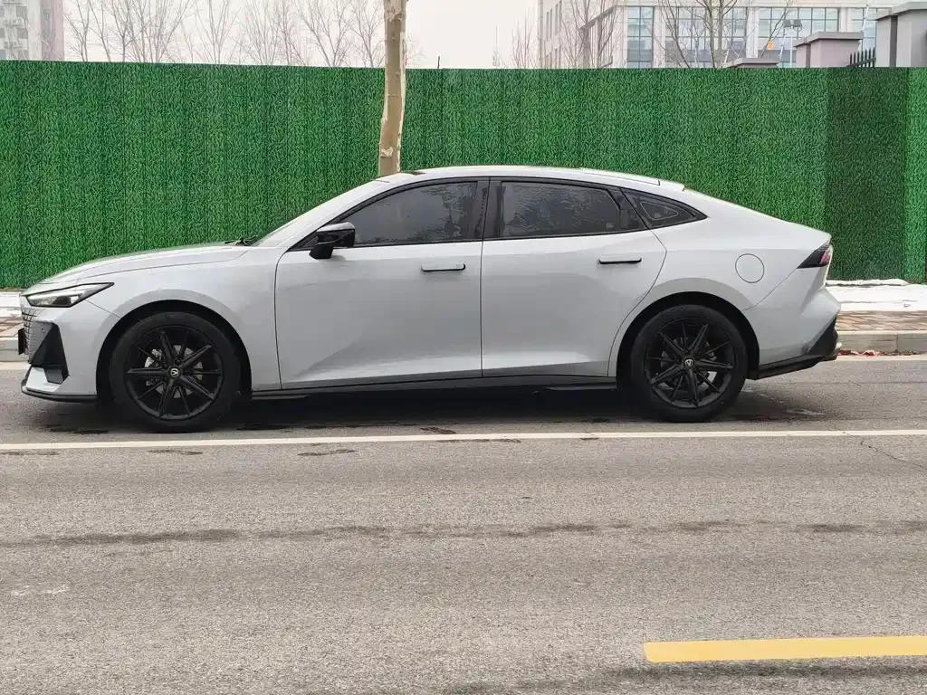 Changan UNI-V 2023 из CN, фото 9