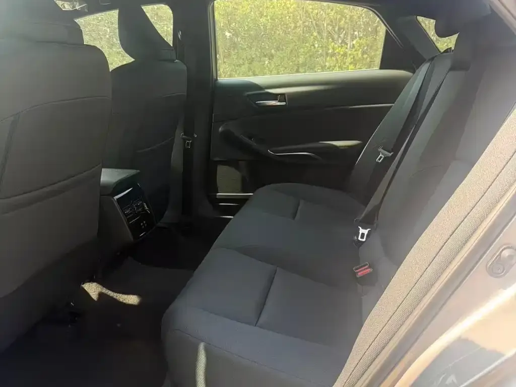 Toyota Avalon 2026 из CN, фото 2