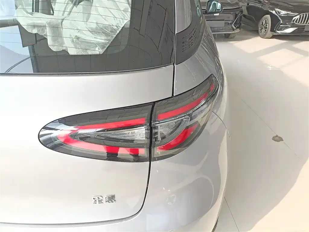 Geely Starburst — фото 9