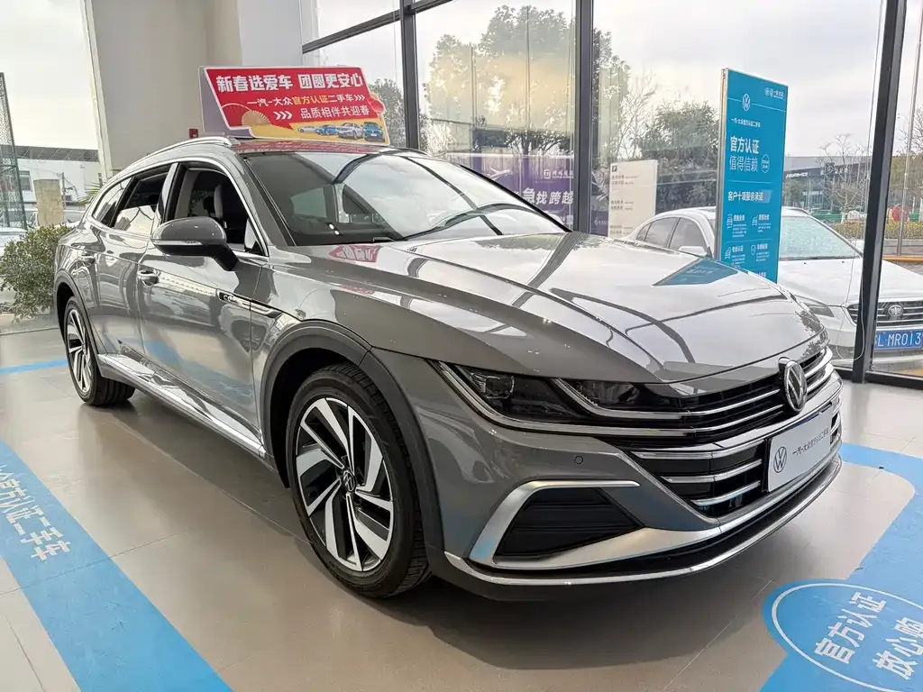 Volkswagen CC 2023 из CN, фото 10