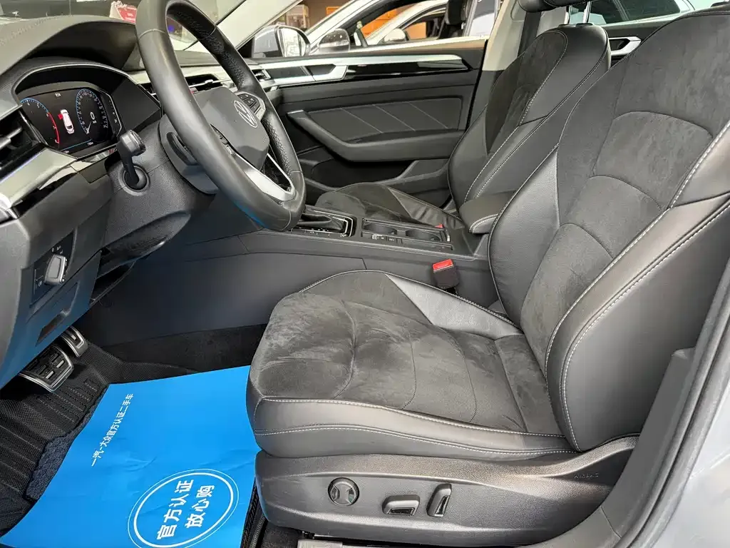 Volkswagen CC 2023 из CN, фото 8