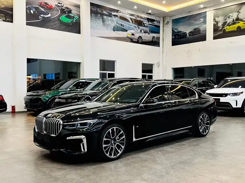 BMW 7 Series 2021 из CN, фото 1