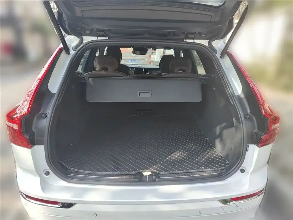 Volvo XC60 2021 из CN, фото 10
