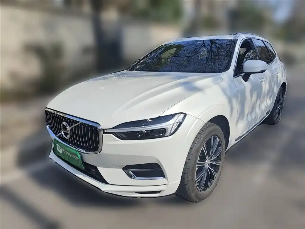 Volvo XC60 2021 из CN, фото 2